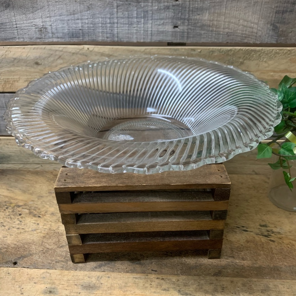 Vintage Federal Depression Glass Ribbed Clear Swirl "Diana" Bowl